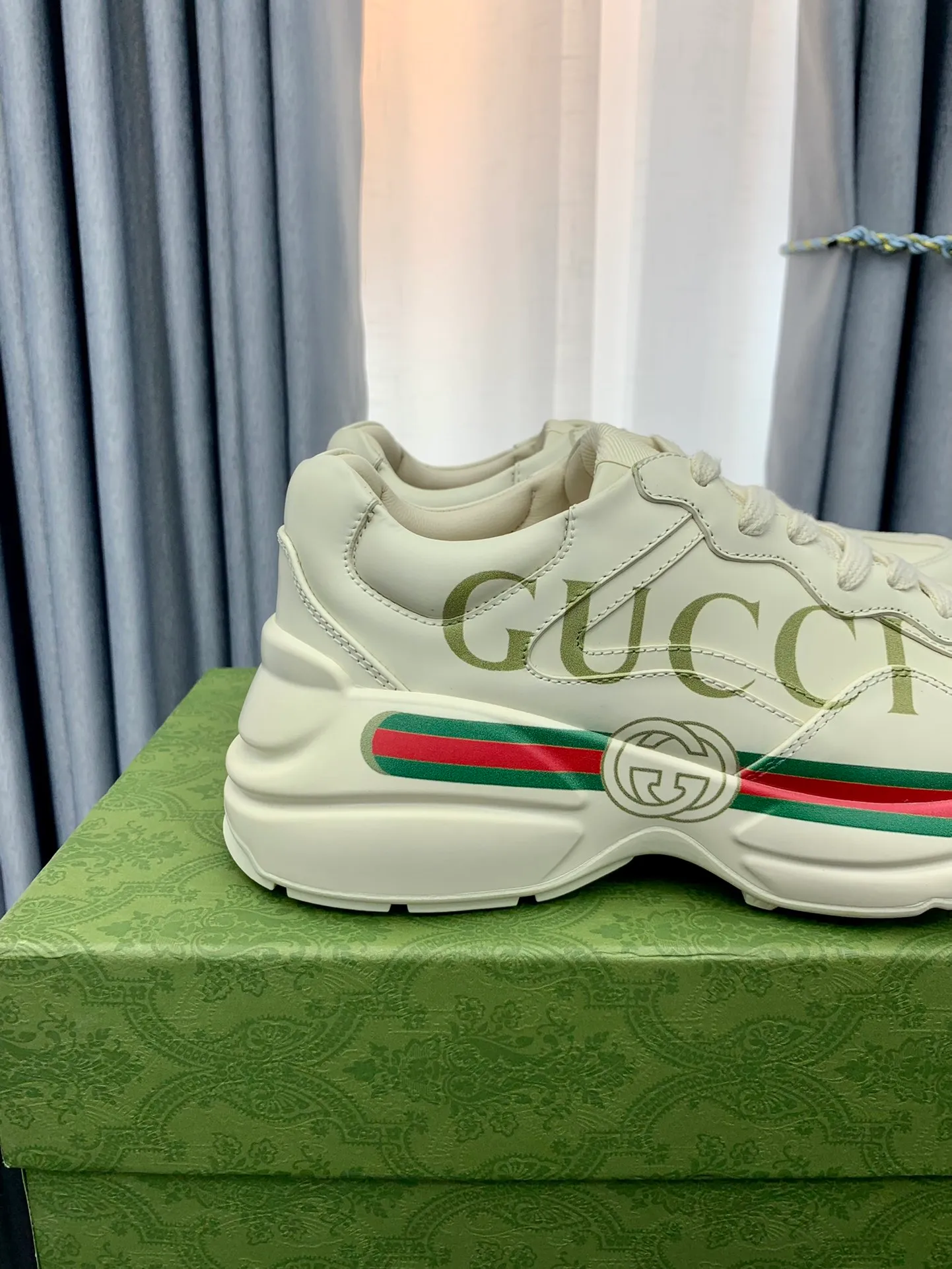 👟👟Ex-factory price 480👟👟 Women's shoes, women's clothing, support returns and exchanges for the latest upgraded version of 2022 Gucci Gucci dad shoes...Original quality G family dad shoes in men's and women's sizes for couples, 3D printing, classic forever style, art, look at the details, and taste the details. ...Full series of patterns are available, ...can be made according to pictures... Fabric: Imported first-layer cowhide Lining/foot: Original A-grade mixed sheepskin Outsole: Original T👟👟Ex-factory price U vacuum outsole Packaging: Counter top packaging with handbag Size: 35-44 (45 46 customized, non-refundable and non-exchangeable "Couple style"